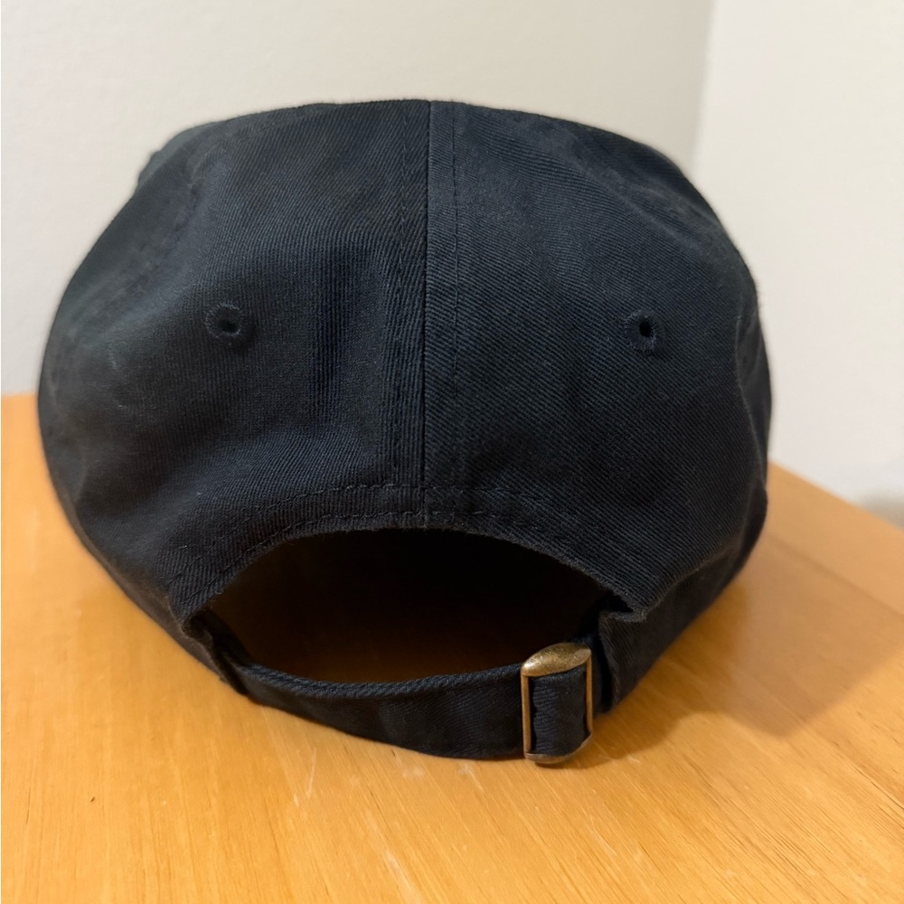 Black Wii Logo StrapBack Hat - Picture 3 of 3